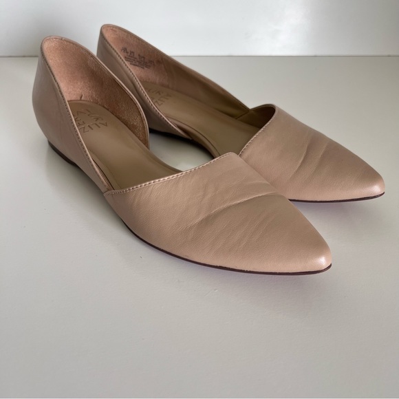 Naturalizer Women's Samantha Loafer Flat - Picture 1 of 10